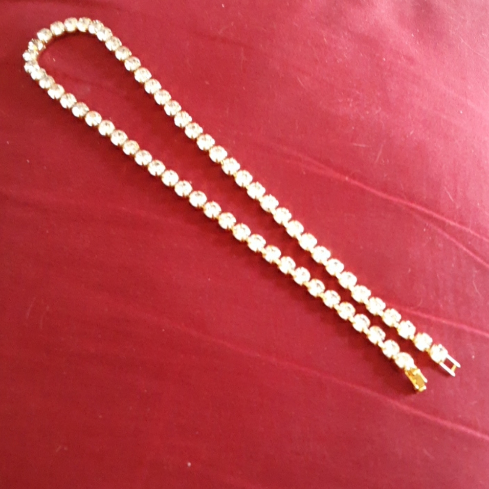 18K gold plated necklace with CZ'S through out, 18